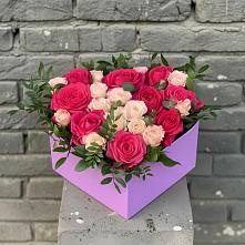 Цветочная композиция из Розы в коробке в Яреге