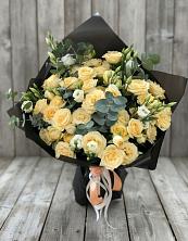 Букет цветов из:  Розы и Лизиантусы в Яреге