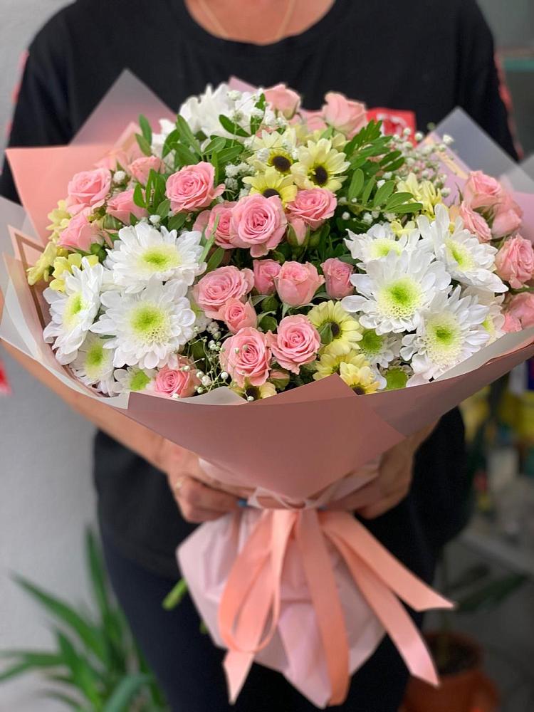 Букет цветов из: Розы и Хризантемы в Яреге