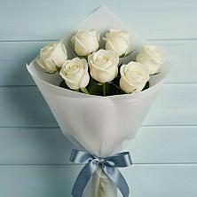 Букет 7 Белых роз Эдлесс Лав в Яреге