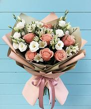 Букет цветов из:  Розы, Альстромерии и Лизиантусы в Яреге