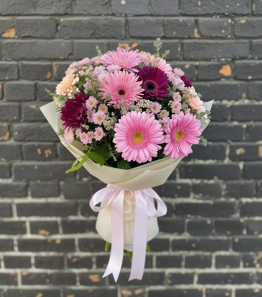 Букет цветов из: Герберы и Хризантемы в Яреге