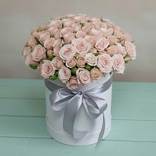 Цветочная композиция из Розы в шляпной коробке в Яреге