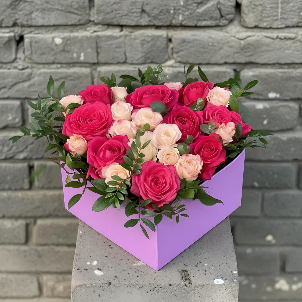 Цветочная композиция из Розы в коробке в Яреге