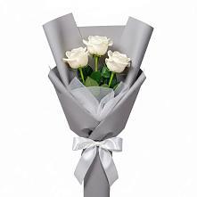 Букет 3 белые розы в Яреге