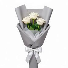 Букет 3 белые розы в Яреге