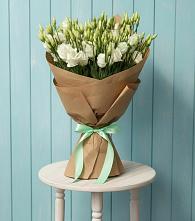 Букет цветов из:  Лизиантусы #REPLACE_PRED# Яреге