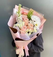 Букет цветов из:  Хризантемы и Розы в Яреге