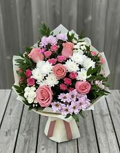 Букет цветов из:  Альстромерии, Гвоздики, Розы и Хризантемы в Яреге
