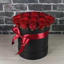 Цветочная композиция из Розы в шляпной коробке в Яреге