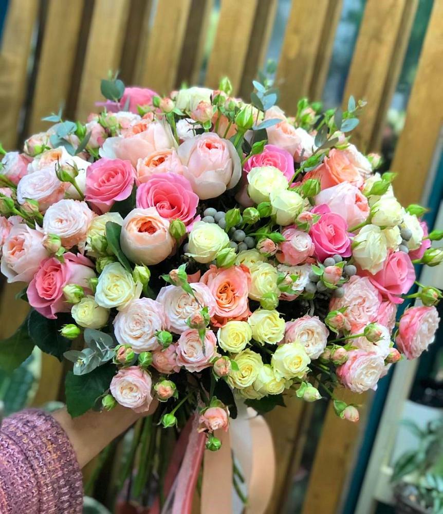 Букет цветов из: Розы в Яреге