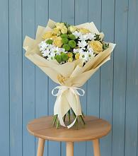 Букет цветов из:  Хризантемы и Розы в Яреге