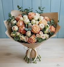 Букет цветов из:  Альстромерии и Розы в Яреге